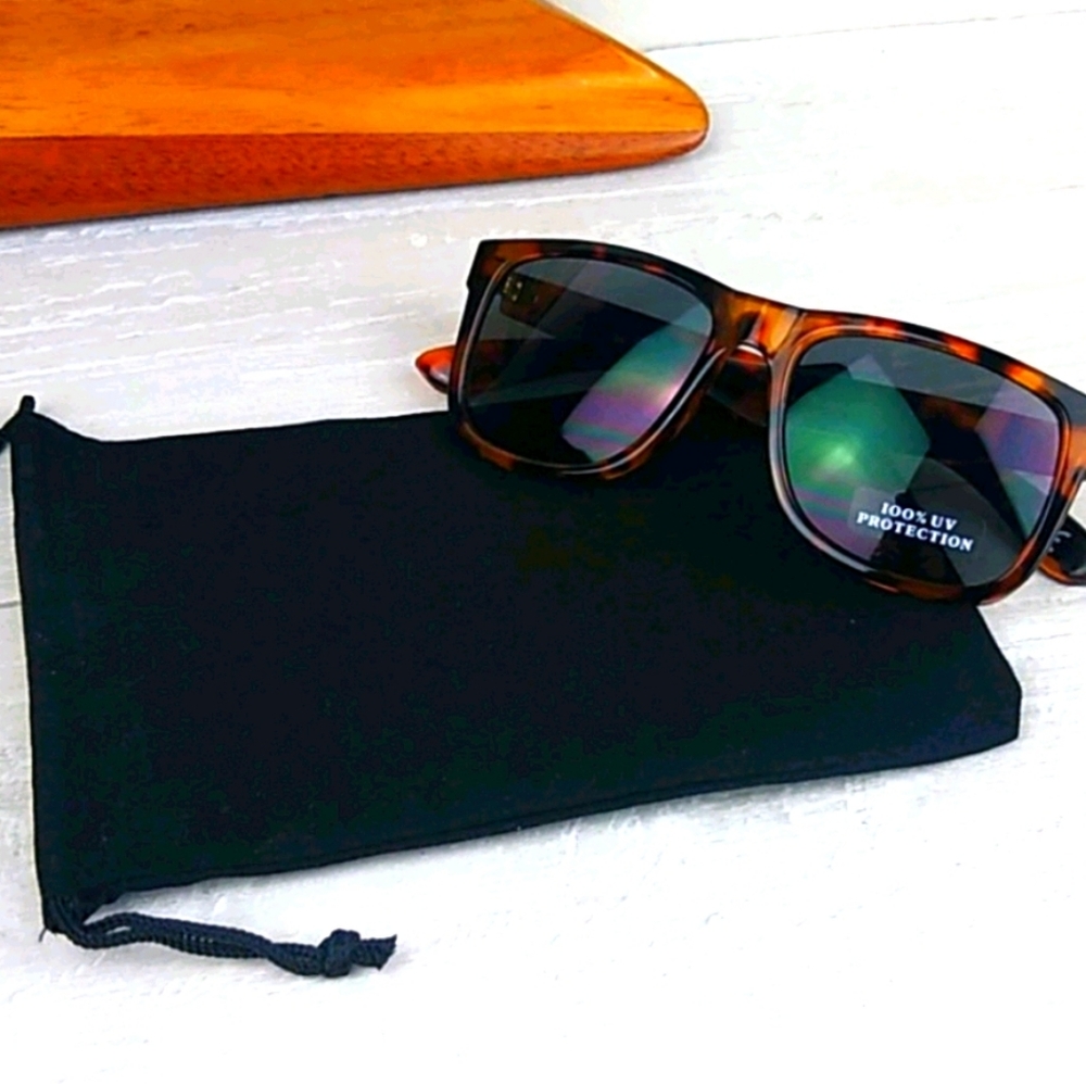 Tortoise Shell Wayfarer 100% UV Sunglasses - Picture 8 of 10